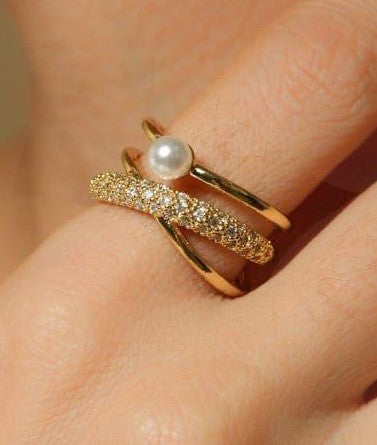 Pearl Embrace Ring